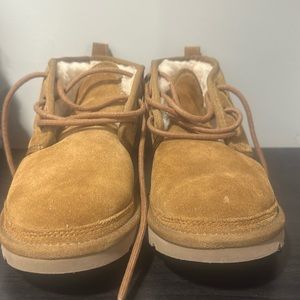 Ugg Neumel Boots, barely worn